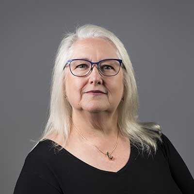 Photo of Robin McAlister Mangione, MD