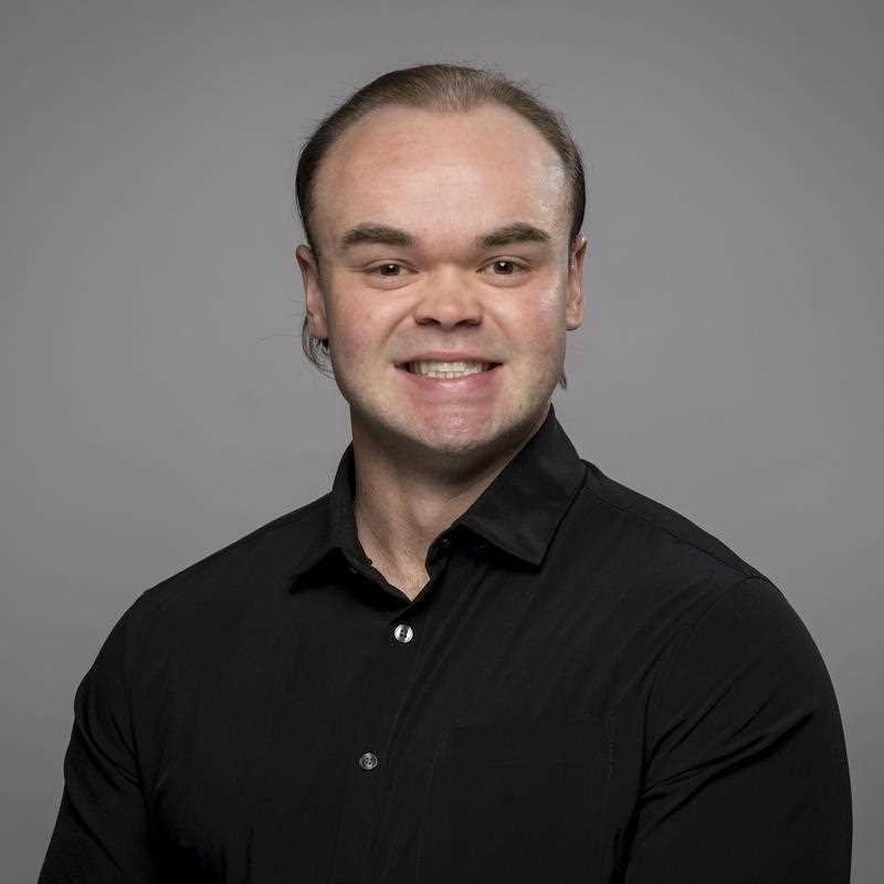 Photo of Miles Bredehoeft, CRNA