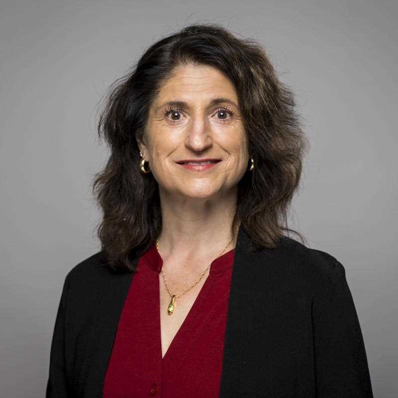 Photo of Stephanie Emery, MD