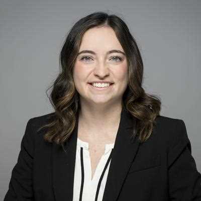 Photo of Lauren Stull, MD