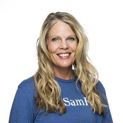 Photo of Angela Smith