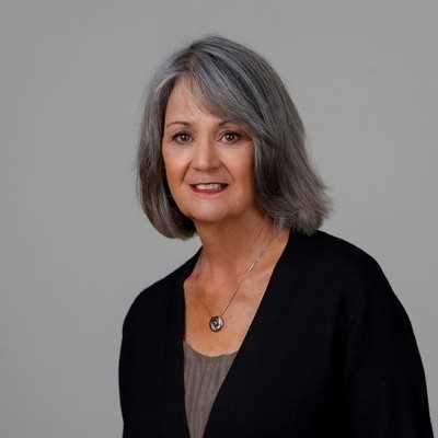 Photo of Darlene Gile, NP