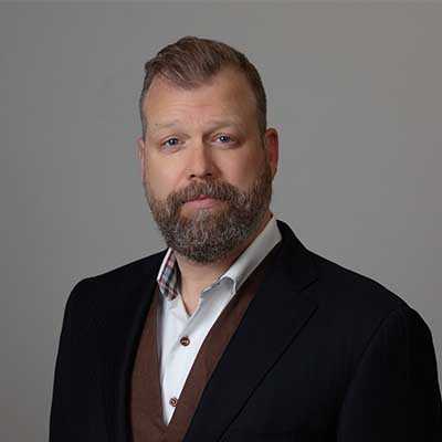 Photo of Nathaniel Uecker, MD