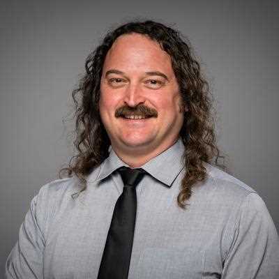 Photo of Andrew Owenreay, DO